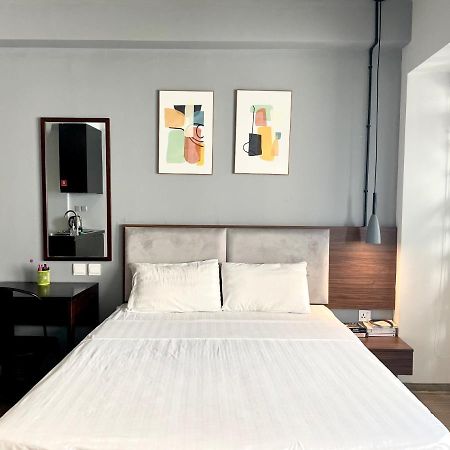 Kem Apart 01 Apartment Hanoi Bagian luar foto